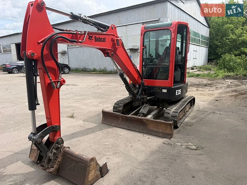 Миниэкскаватор Bobcat E 2010 в Луцке