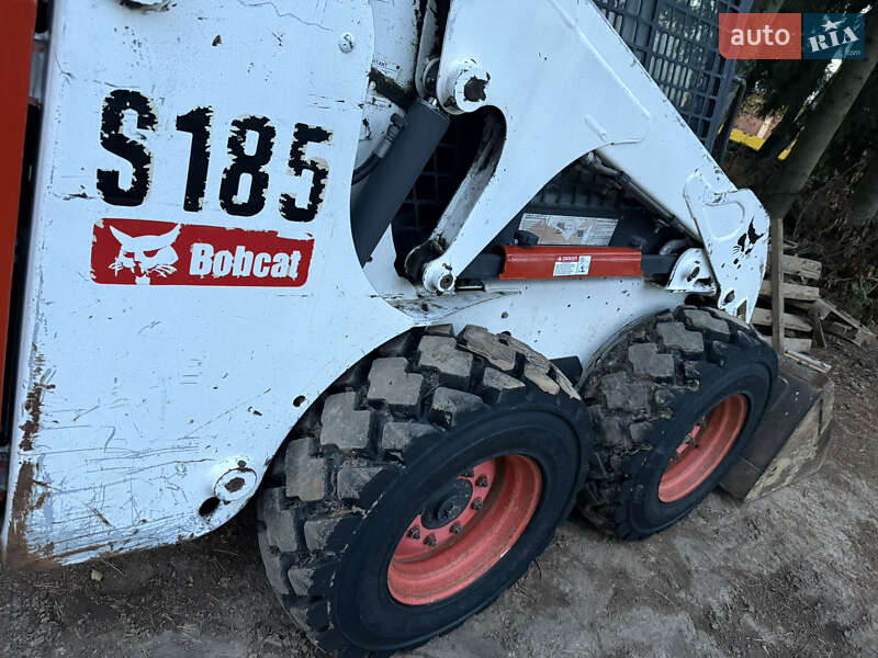 Минипогрузчик Bobcat S185 2006 в Дрогобыче фото 11 Минипогрузчик Bobcat S185 2006 в Дрогобыче