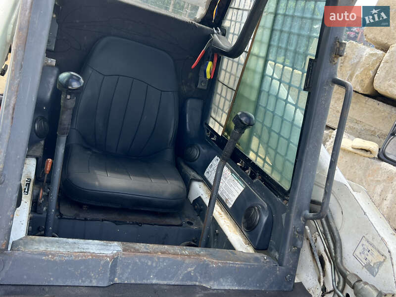 Минипогрузчик Bobcat S185 2006 в Дрогобыче фото 15 Минипогрузчик Bobcat S185 2006 в Дрогобыче