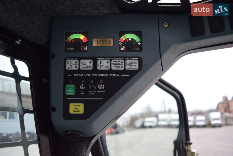 Минипогрузчик Bobcat S250 2007 в Ровно