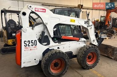 Минипогрузчик Bobcat S250 2005 в Луцке