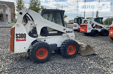 Міні-вантажник Bobcat S300 2007 в Луцьку