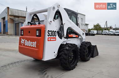 Минипогрузчик Bobcat S300 2005 в Ровно