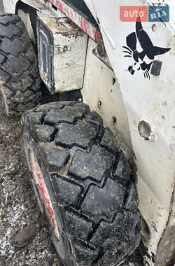 Фронтальный погрузчик Bobcat S300 2004 в 