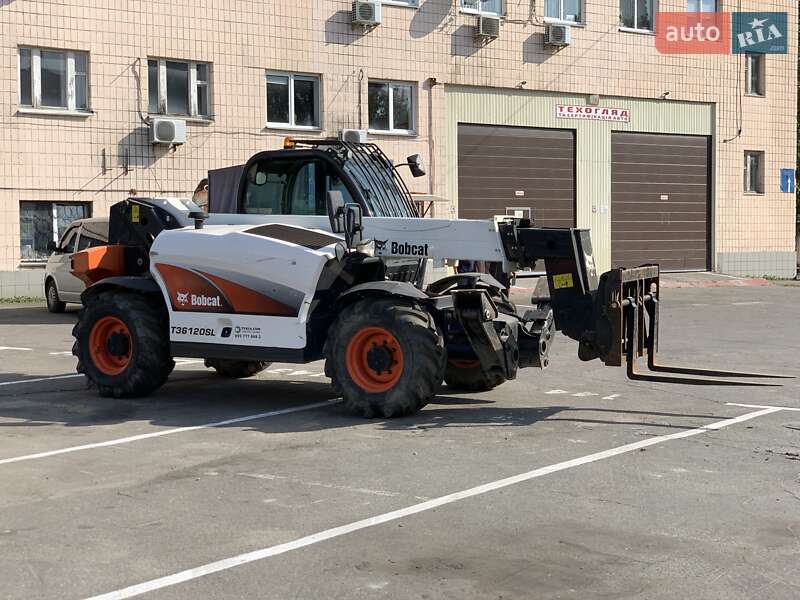 Телескопический погрузчик Bobcat T36120 2017 в 