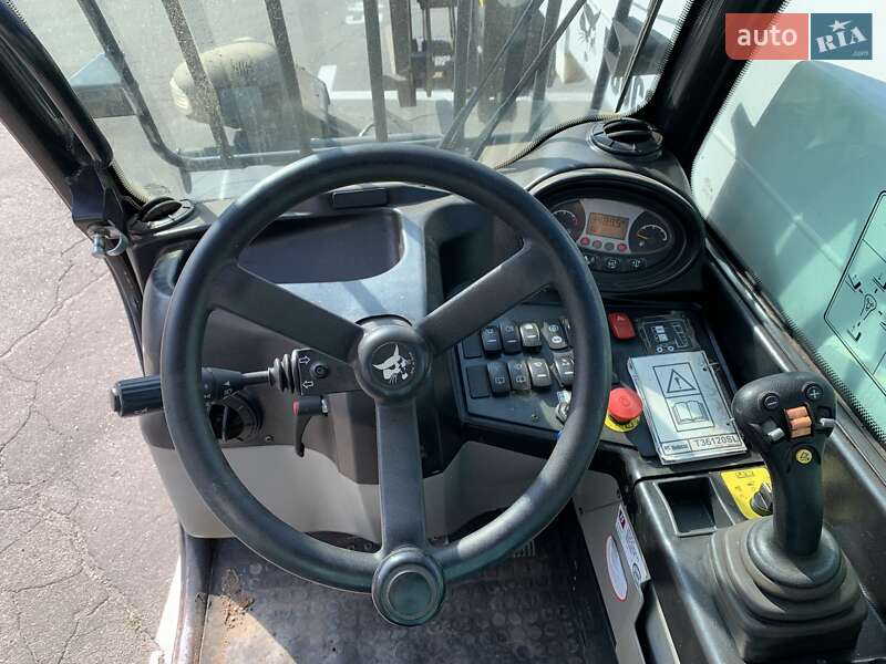 Телескопічні навантажувачі Bobcat T36120 2017 в Києві