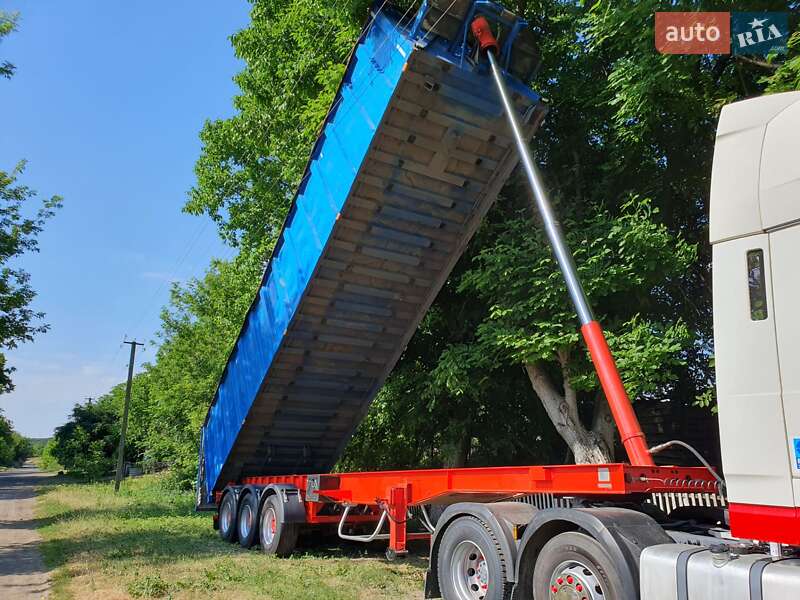 Самоскид напівпричіп Bodex KIS 3B 2013 в Новоархангельську
