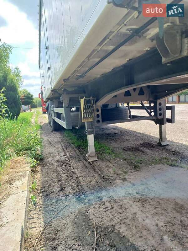 Зерновоз - полуприцеп Bodex KIS 3B 2022 в Черновцах