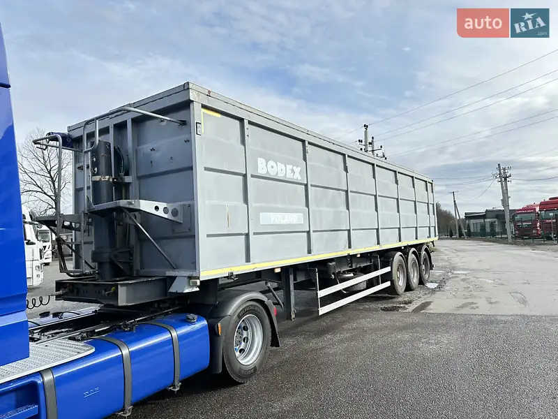 Зерновоз - полуприцеп Bodex KIS 3W-A 2005 в 