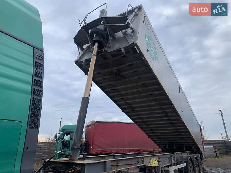 Самосвал полуприцеп Bodex KIS 3W-A 2008 в Бышеве