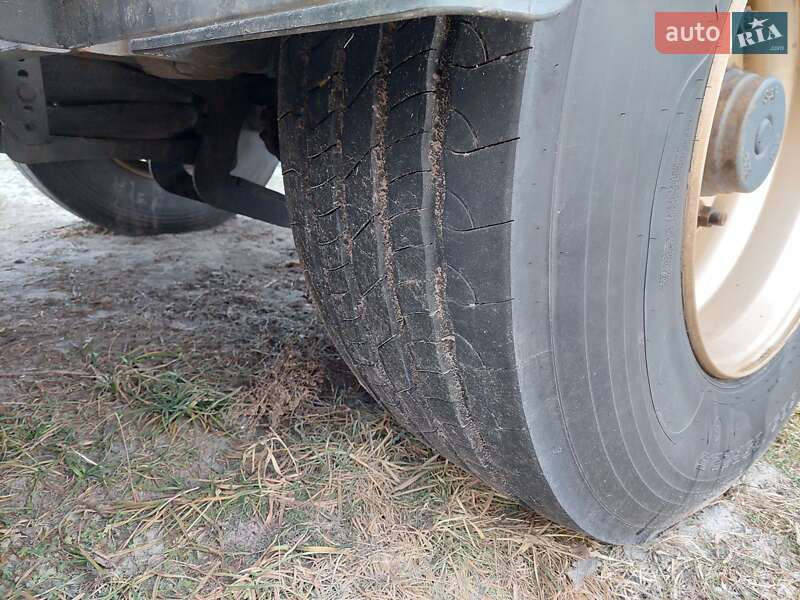 Самосвал полуприцеп Bodex KIS 3W-A 2009 в Яготине