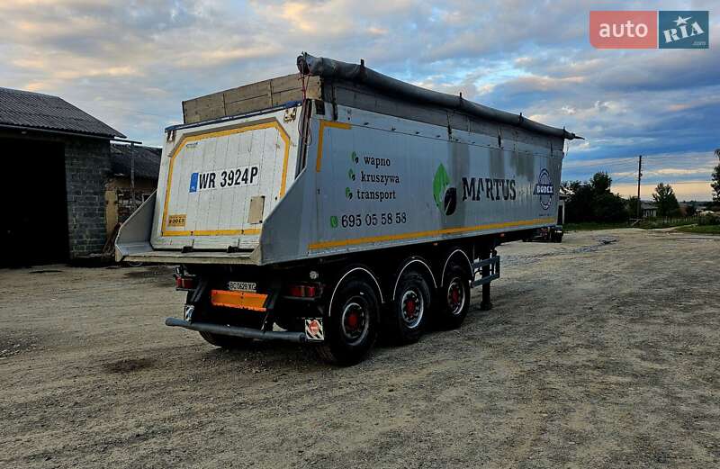 Самоскид напівпричіп Bodex KIS 3W-A 2010 в Меденичах фото 2 Самоскид напівпричіп Bodex KIS 3W-A 2010 в Меденичах