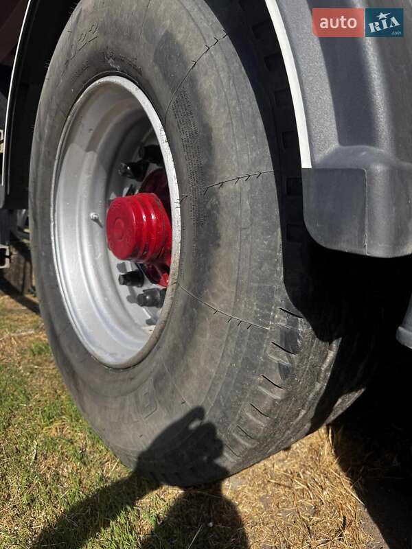 Самоскид напівпричіп Bodex KIS 3W-A 2005 в Миколаєві