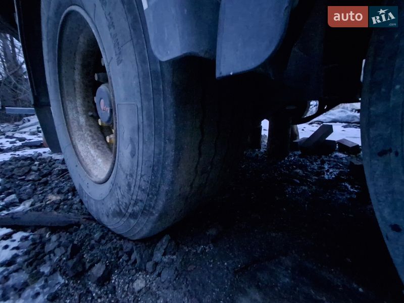 Самосвал полуприцеп Bodex KIS 3W-A 2008 в Днепре