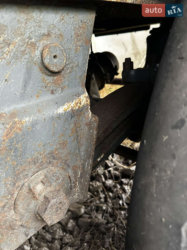 Самосвал полуприцеп Bodex KIS 3W-S 2008 в Днепре