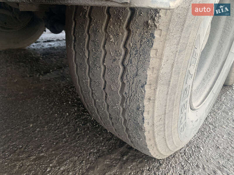 Самосвал полуприцеп Bodex KIS 3W-S 2009 в Кропивницком