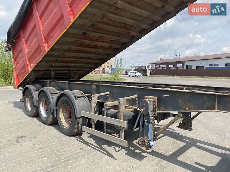 Самосвал полуприцеп Bodex KIS 3W-S 2006 в Луцке