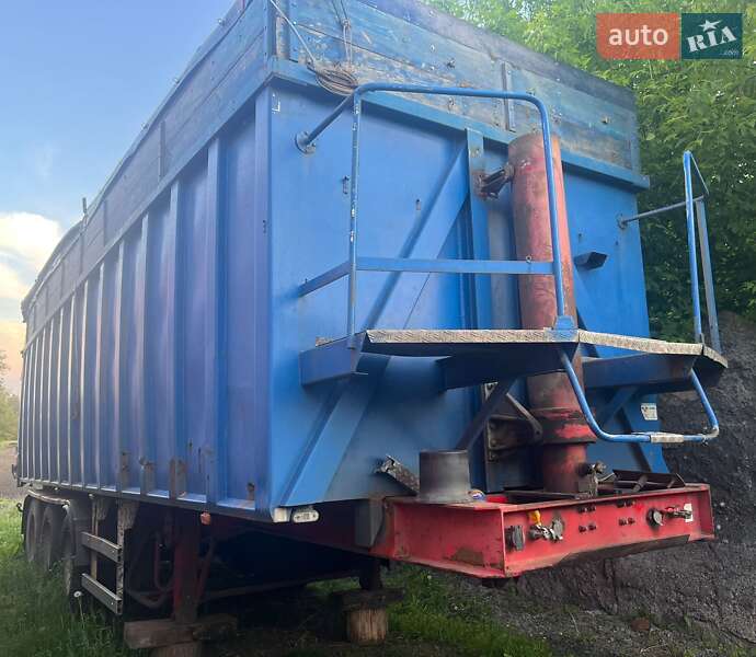Самосвал полуприцеп Bodex KIS 3W-S 2007 в 