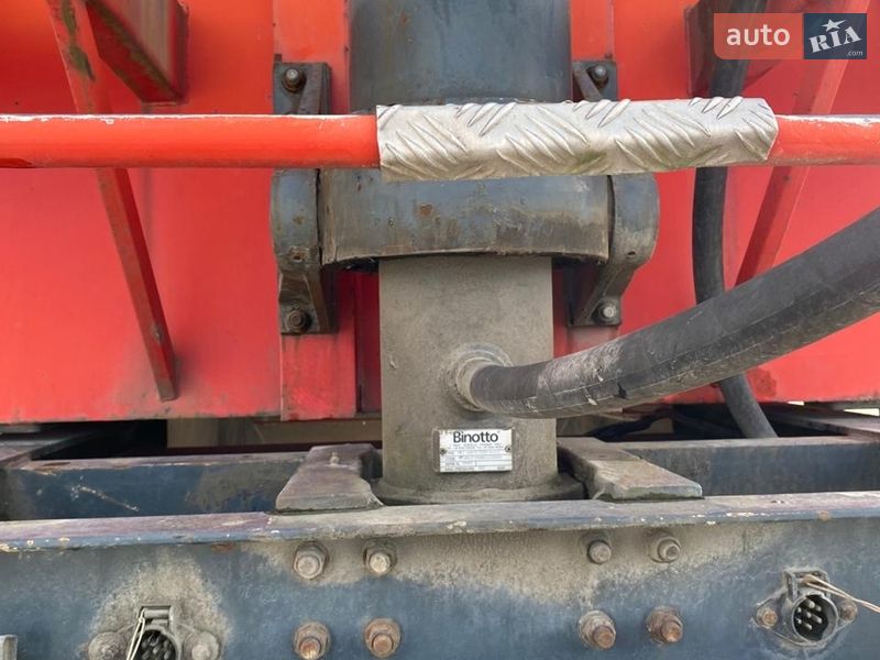 Самосвал полуприцеп Bodex KIS 3W-S 2007 в Ракитном