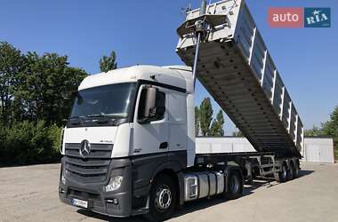 Зерновоз - полуприцеп Bodex KIS 3W 2012 в 