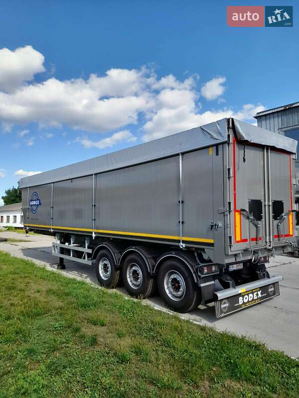 Самосвал полуприцеп Bodex KIS 3W 2023 в Лубнах