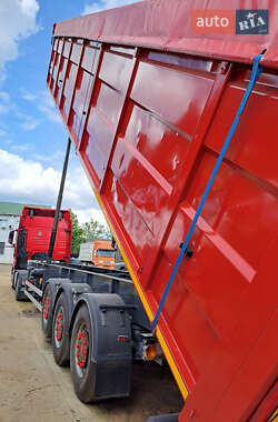 Самосвал полуприцеп Bodex Kiss 33 2004 в Николаеве