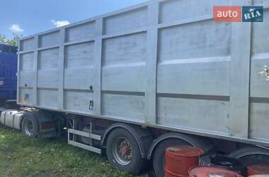 Самоскид напівпричіп Bodex Kiss 33 2003 в Старокостянтинові