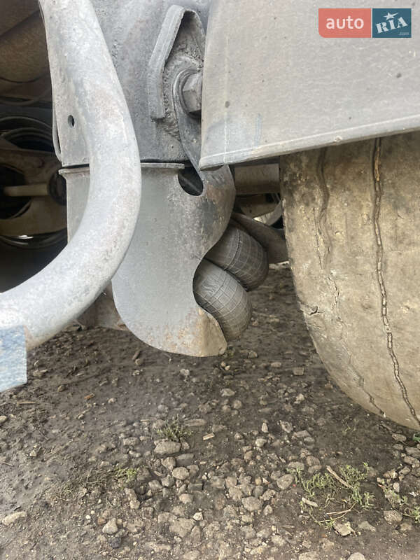 Самосвал полуприцеп Bodex Kiss 33 2005 в Обухове