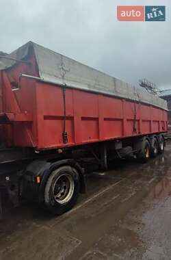 Зерновоз - полуприцеп Bodex Kiss 33 2003 в 