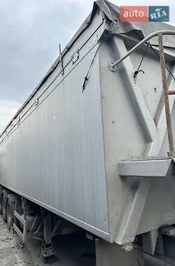 Самосвал полуприцеп Bodex Kiss 33 2004 в 