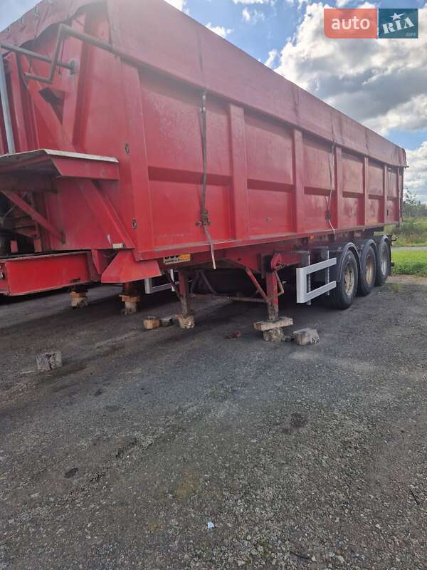 Самоскид напівпричіп Bodex Kiss 33 2005 в Житомирі