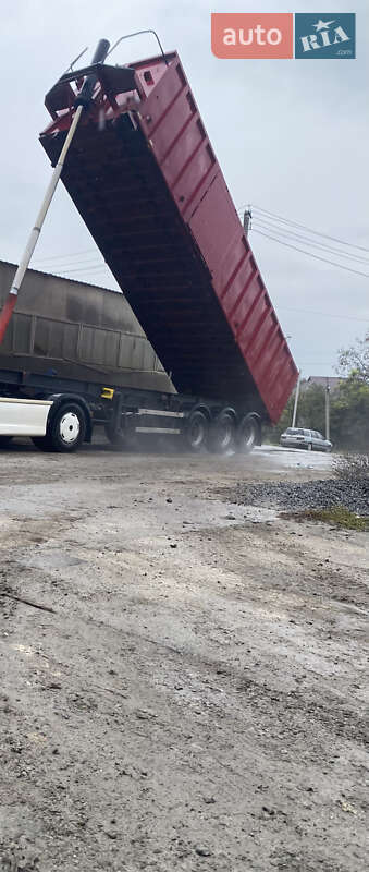 Самосвал полуприцеп Bodex Kiss 33 2003 в Хмельницком