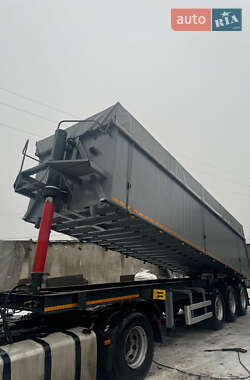 Самосвал полуприцеп Bodex Kiss 33 2004 в Киеве