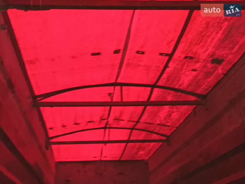 Самосвал полуприцеп Bodex Kiss 34 2000 в Могилев-Подольске