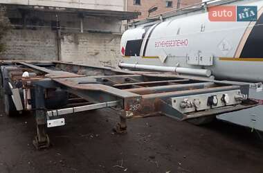 Контейнеровоз напівпричіп Bodex Kiss 2011 в Умані