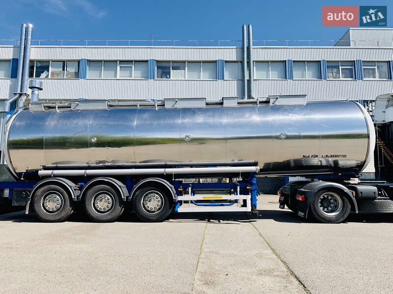 Цистерна полуприцеп Bodex NC 2011 в Киеве