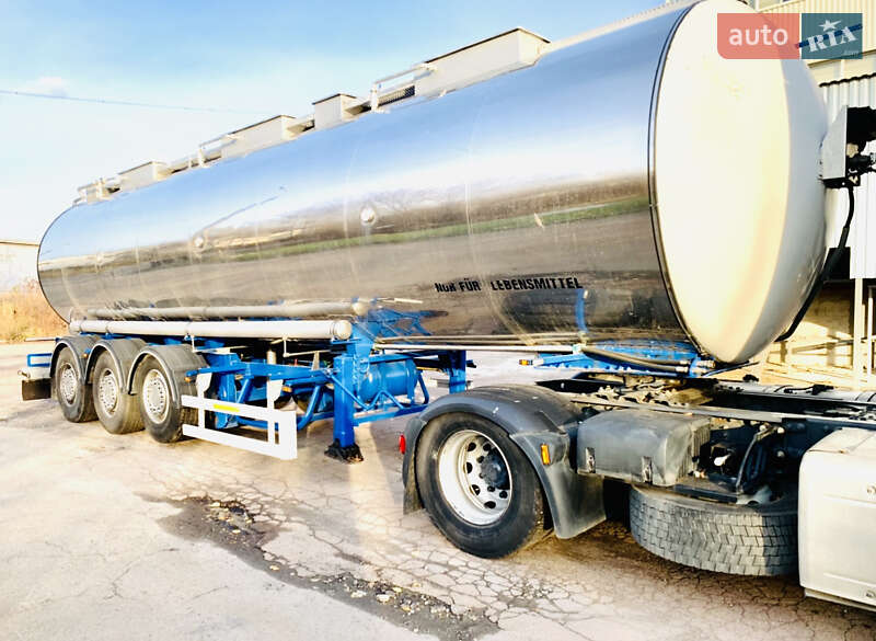 Цистерна полуприцеп Bodex NC 2011 в Киеве