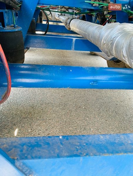 Цистерна напівпричіп Bodex NC 2011 в Києві