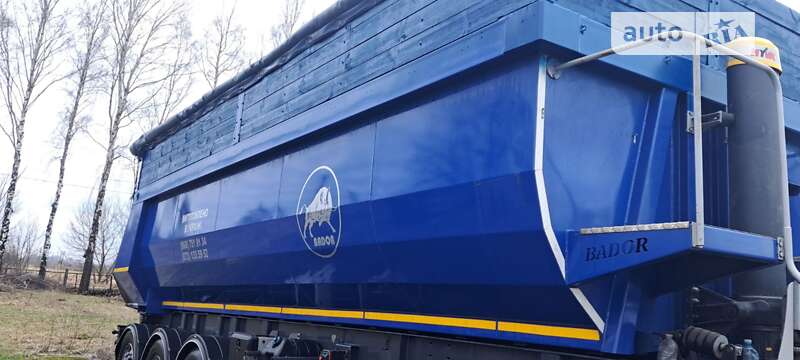 Самосвал полуприцеп Bodex Полуприцеп 2003 в 