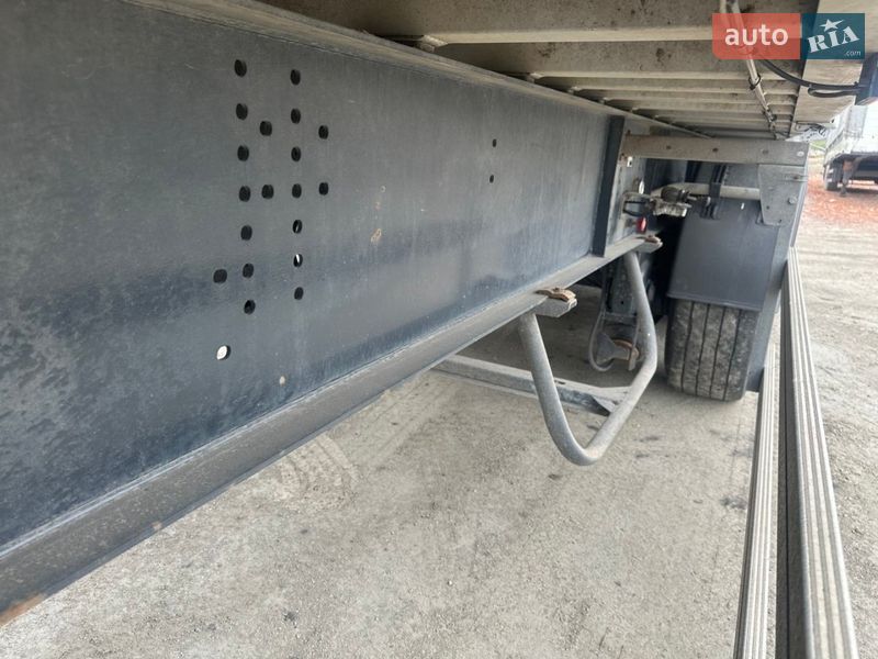 Зерновоз - полуприцеп Bodex Полуприцеп 2018 в Долине