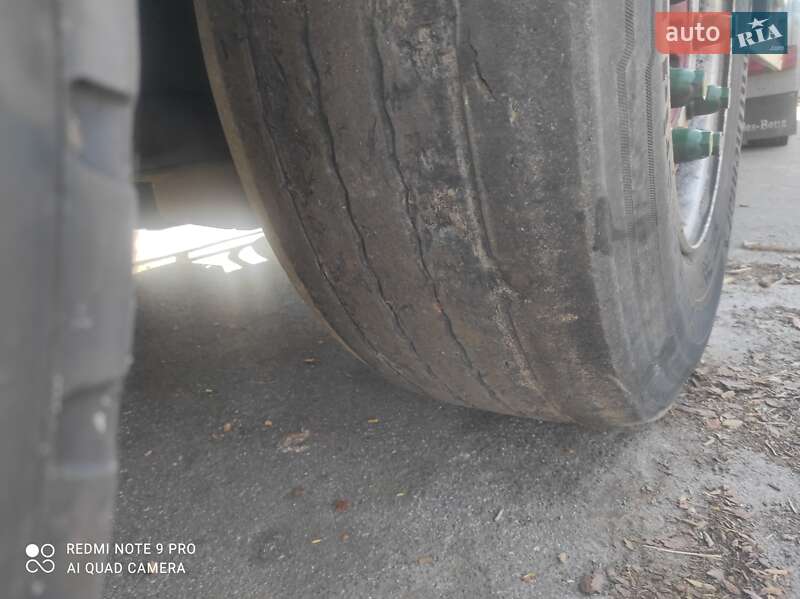 Зерновоз - напівпричіп Bodex SAF 2012 в Києві