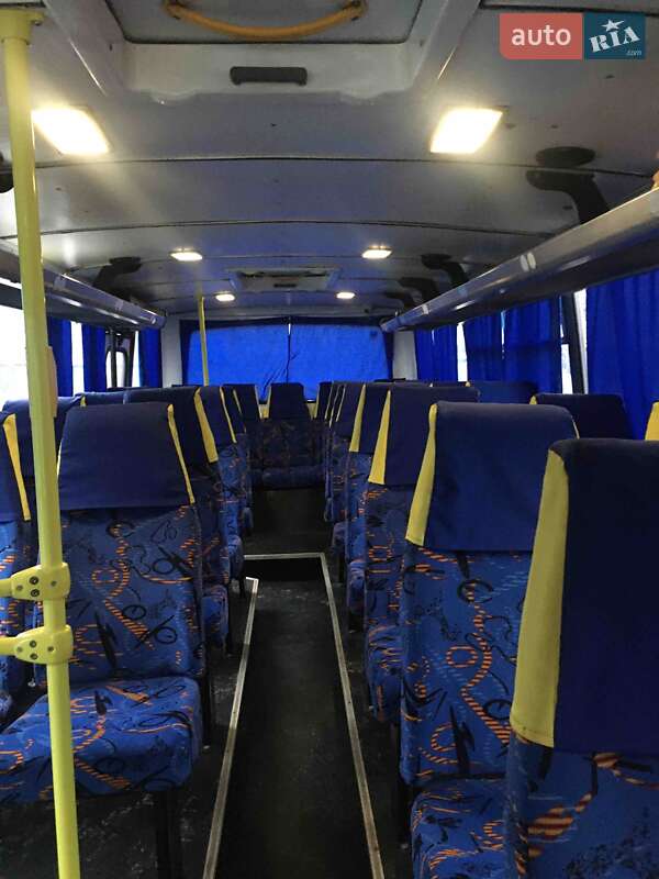 Пригородный автобус Богдан А-093 2012 в Киеве
