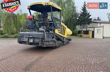 Асфальтоукладчик Bomag BF 2014 в 