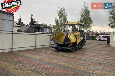 Асфальтоукладчик Bomag BF 2014 в 