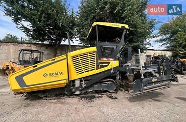 Асфальтоукладчик Bomag BF 2021 в 