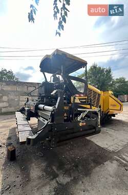 Асфальтоукладчик Bomag BF 2021 в 