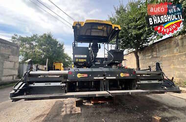 Асфальтоукладчик Bomag BF 2021 в 