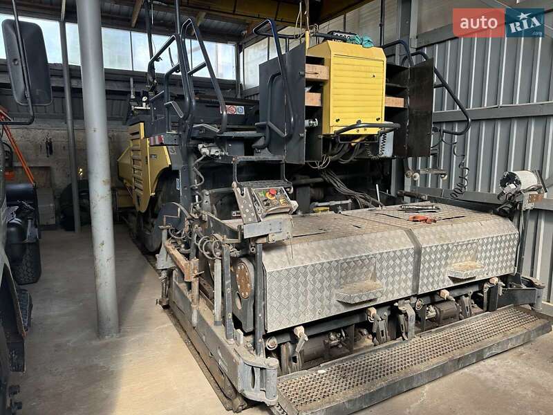 Асфальтоукладчик Bomag BF 2007 в Броварах