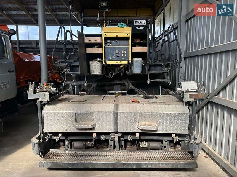 Асфальтоукладчик Bomag BF 2007 в Броварах