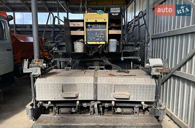 Асфальтоукладчик Bomag BF 2007 в 